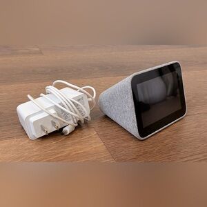 Lenovo Smart Clock with Google Assistant in Gray with Adapter